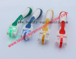 China Rodillo micro de la aguja del sistema del balanceo de Derma de 540 agujas con la luz azul/roja/del amarillo/del verde LED proveedor